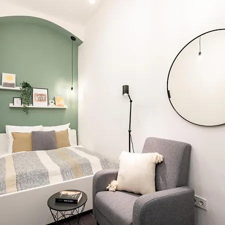 Daire Mini - New - Elegant Downtown Retreat Budapeşte
