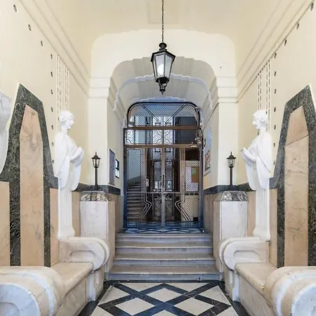 Daire Mini - New - Elegant Downtown Retreat