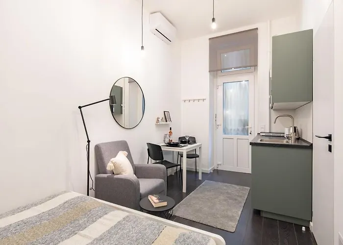 아파트 Mini - New - Elegant Downtown Retreat *