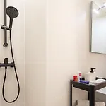Mini - New - Elegant Downtown Retreat * Budapešť