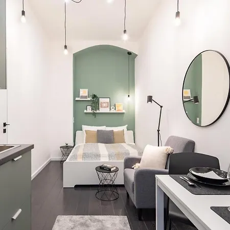 Mini - New - Elegant Downtown Retreat * Budapešť