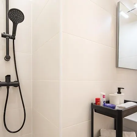 Mini - New - Elegant Downtown Retreat * Budapest